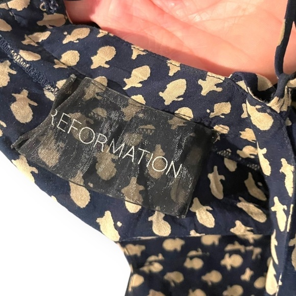 Reformation tan and navy jumper dress | Size XS - Picture 3 of 5